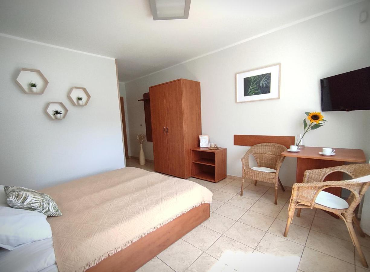 Lago Apartamenty I Pokoje Łeba Exterior foto